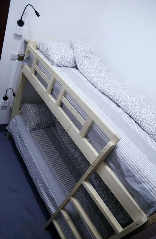 Zhaohuaxishi Youth Hostel Guangzhou Exteriör bild