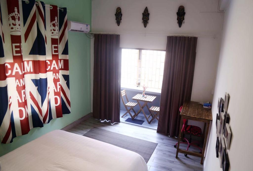 Zhaohuaxishi Youth Hostel Guangzhou Exteriör bild